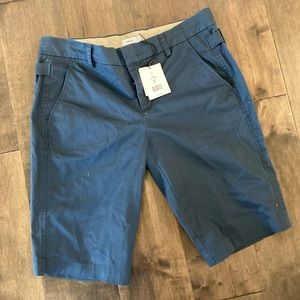 Vince navy blue Bermuda chino shorts nwt